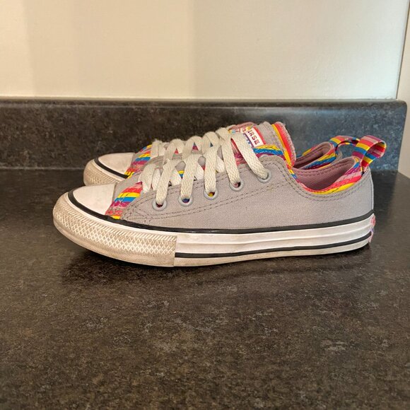 Chuck Taylor All Star Gray Rainbow Stripe- Size 2 - Picture 4 of 9